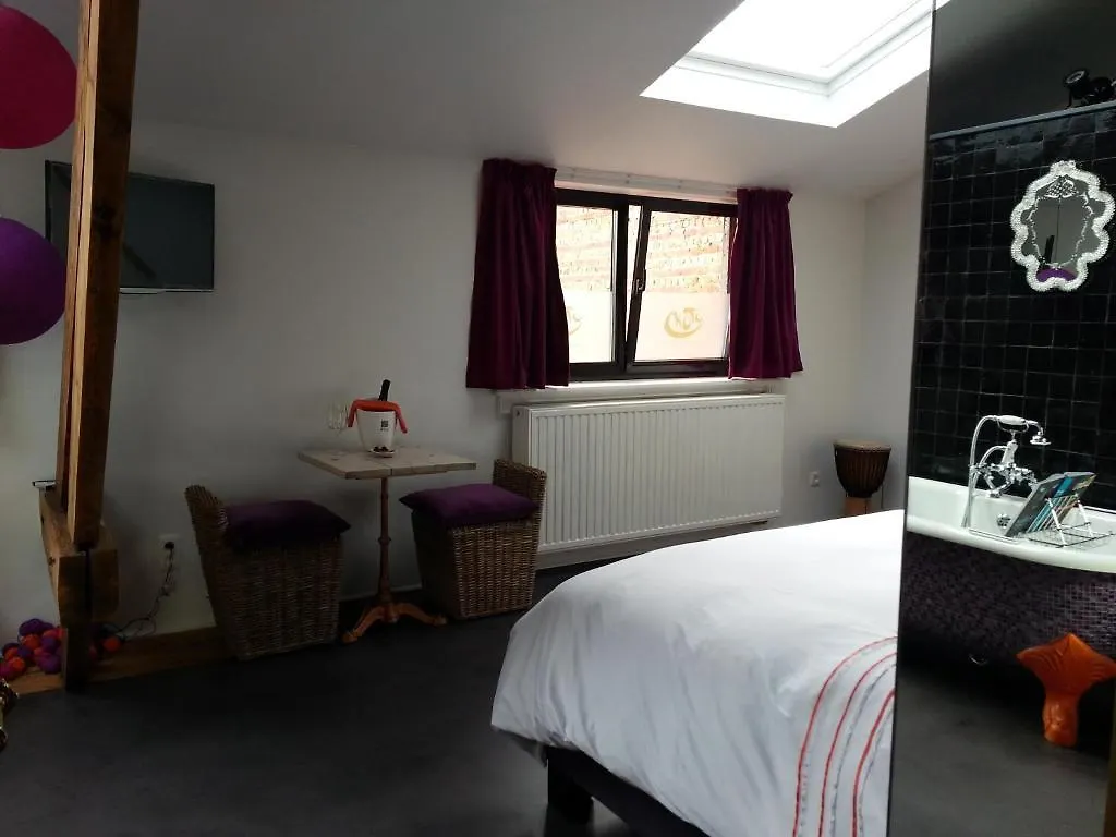 Koto Garden Suites Antwerpen 5*,