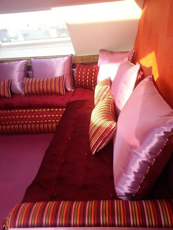 Koto Garden Suites Antwerpen Bed & Breakfast