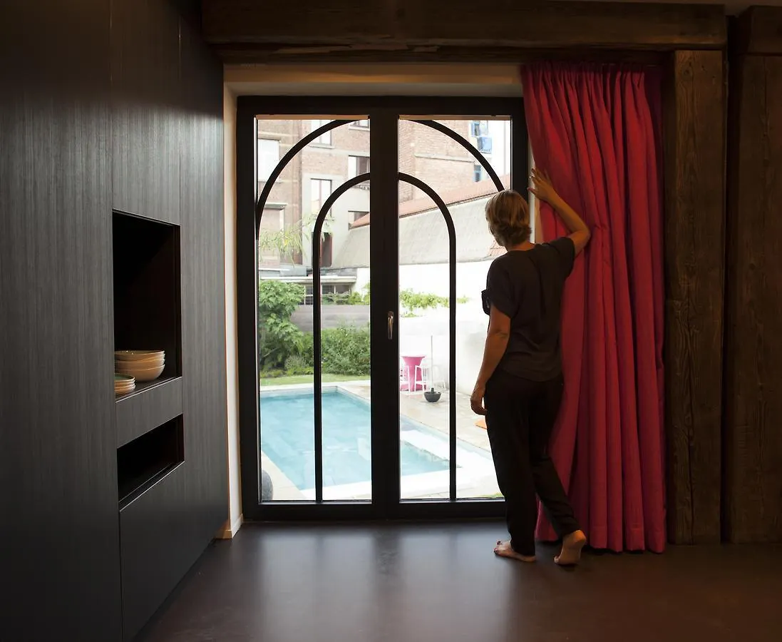 Koto Garden Suites Antwerpen 5*,