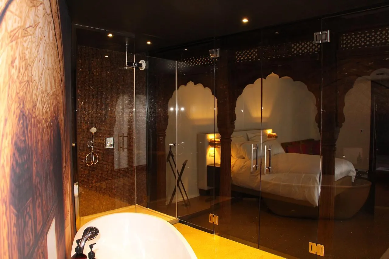 ***** Bed & Breakfast Koto Garden Suites Antwerpen België
