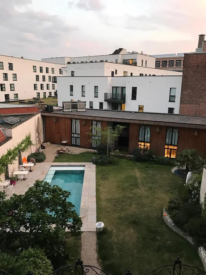 אנטוורפן Koto Garden Suites לינה וארוחת בוקר